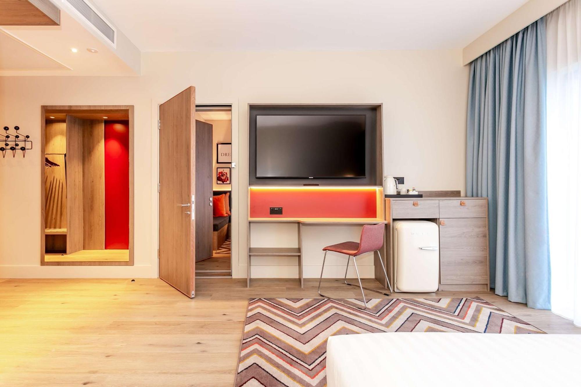 Hampton By Hilton Blackburn Блекберн Екстер'єр фото